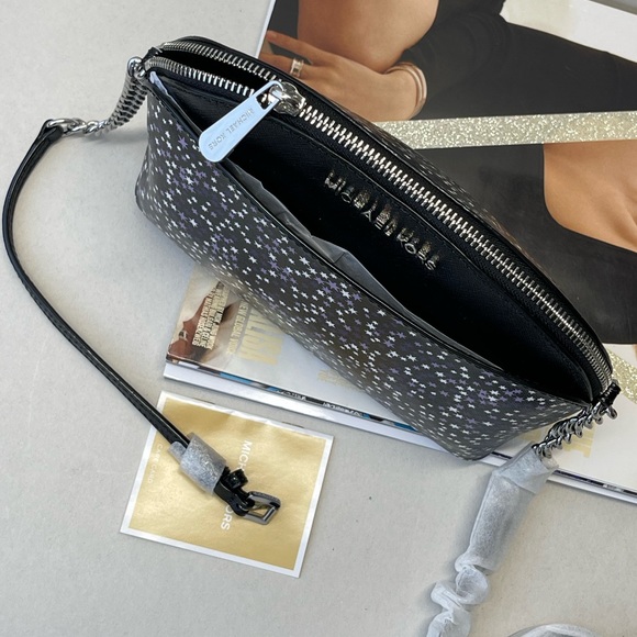 (new+tag) Michael Kors Emmy medium crossbody - Picture 7 of 8